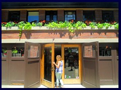 Robie House 13 - entrance